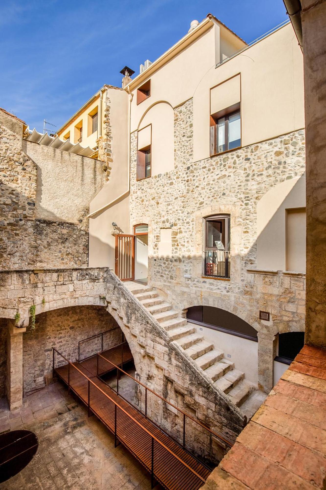 Can Cintet 3 Apartamento Con Terraza En Besalú Eksteriør bilde